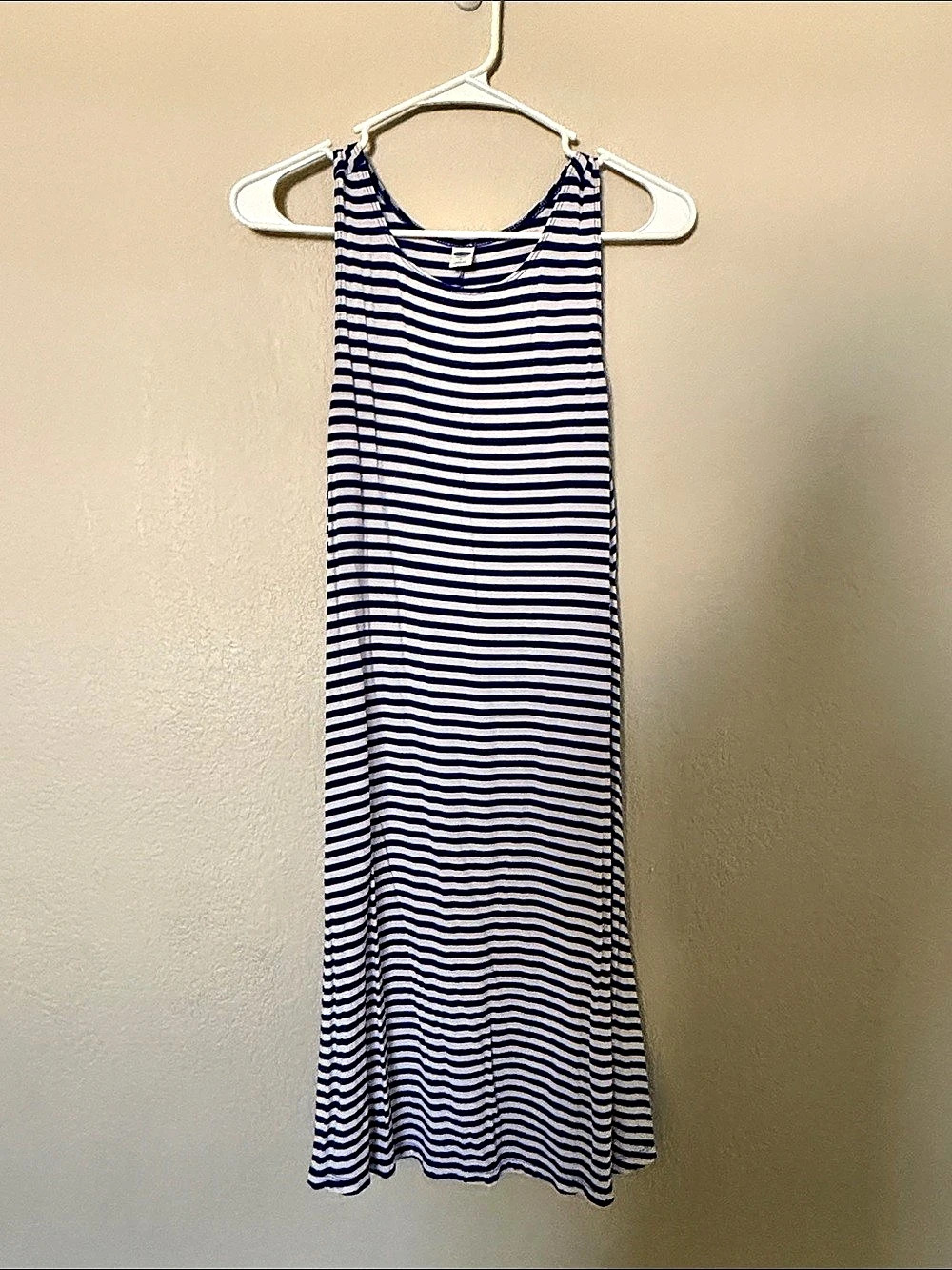 Old Navy Striped Maxi Dress in Blue & White Size Medium Like New